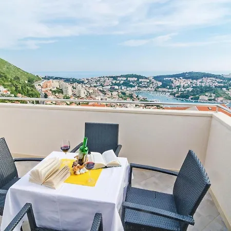 Dadic - Comfort Two Bedroom With Terrace And Sea V... Dubrovnik