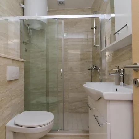 Appartement Dadic - Comfort Two Bedroom With Terrace And Sea V...