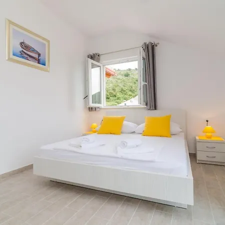 Daire Dadic - Comfort Two Bedroom With Terrace And Sea V... Dubrovnik